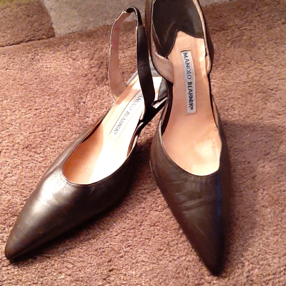 😁Manolo Blahnik Brown Slingbacks